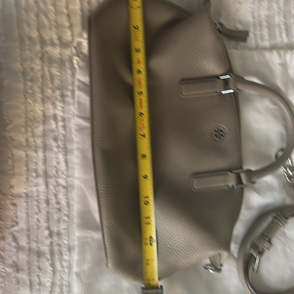 EUC - Tory Burch Brody Small Slouchy Satchel - Picture 5 of 9